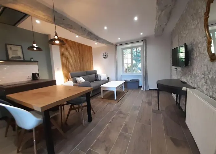 Studio Meuble Avec Terrasse Axe Rennes Saint Malo